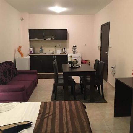 Apartamento Arizona Del Mar Pomorie Exterior foto