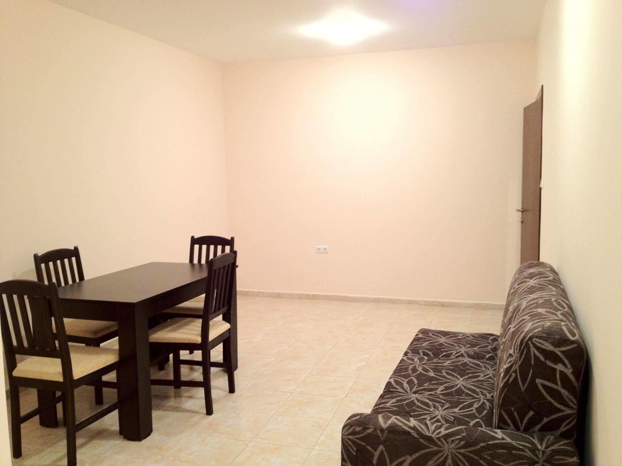 Apartamento Arizona Del Mar Pomorie Exterior foto