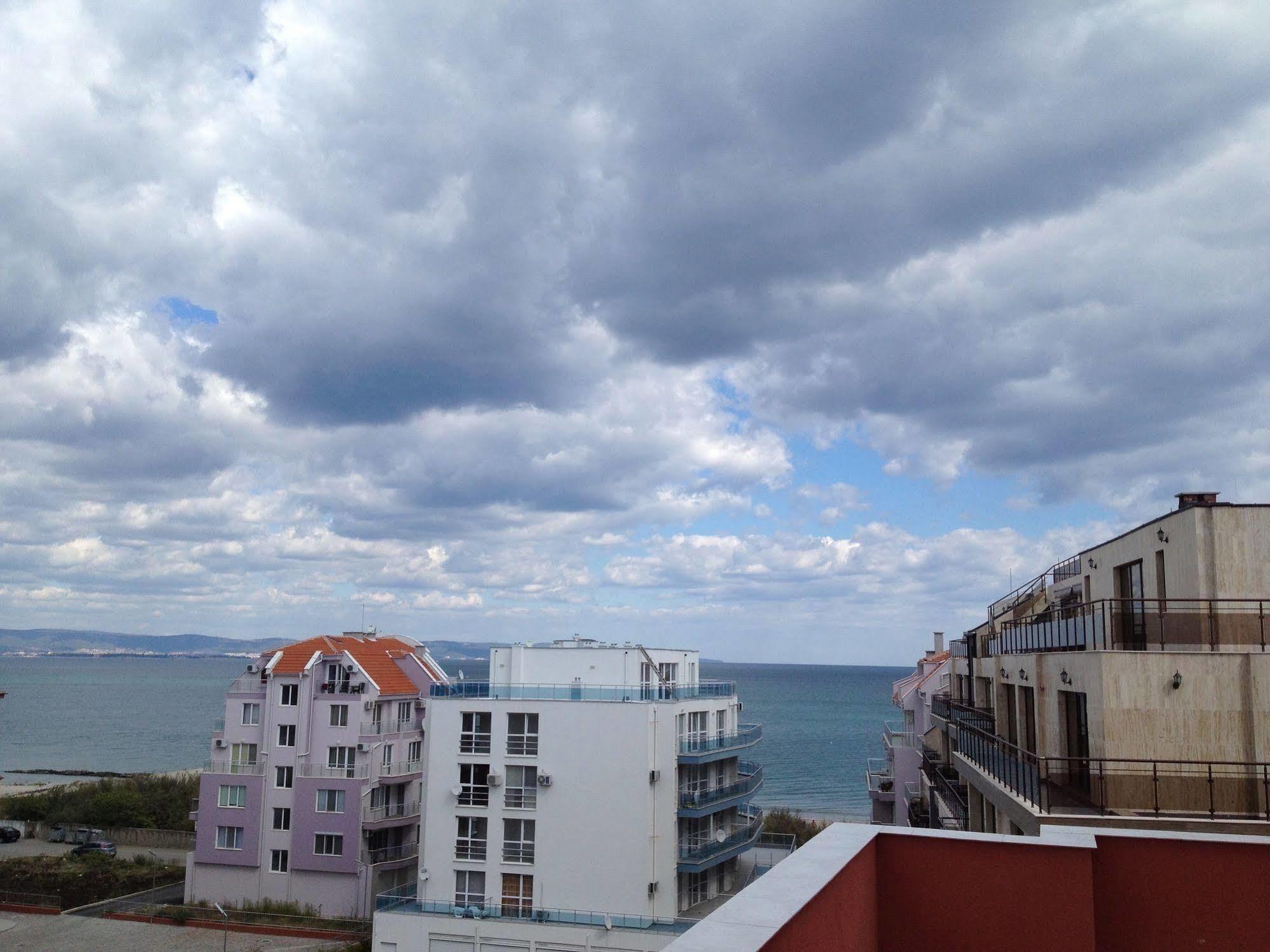 Apartamento Arizona Del Mar Pomorie Exterior foto